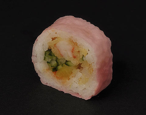 FUTOMAK Z KREWETKĄ W TEMPURZE W PAPIERZE SOJOWYM